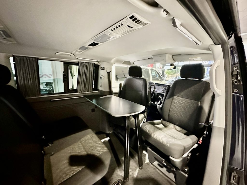 VOLKSWAGEN CARAVELLE T6.1 2.0TDI BMT 150CV M6 ORIGIN «T-BUDDY BY TINKERVAN» PACK VIVIENDA  / AZUL STARLIGHT - foto 18