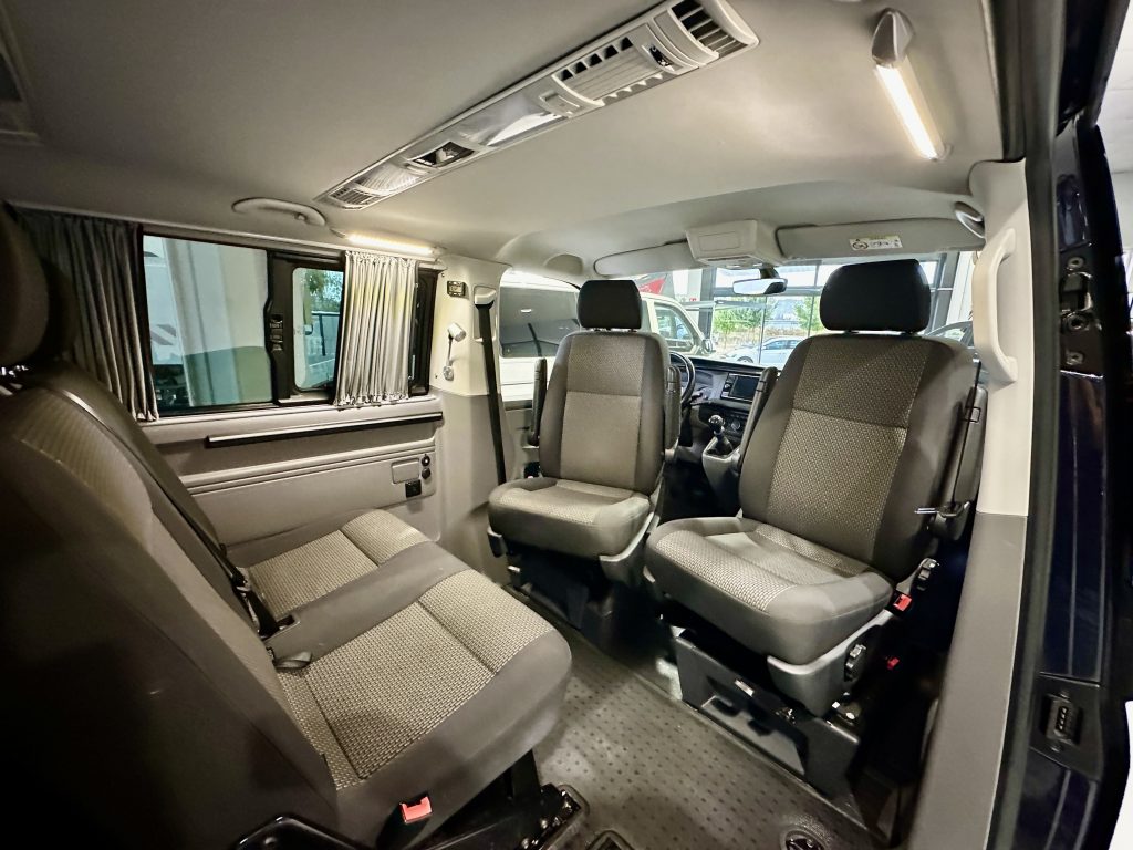 VOLKSWAGEN CARAVELLE T6.1 2.0TDI BMT 150CV M6 ORIGIN «T-BUDDY BY TINKERVAN» PACK VIVIENDA  / AZUL STARLIGHT - foto 36