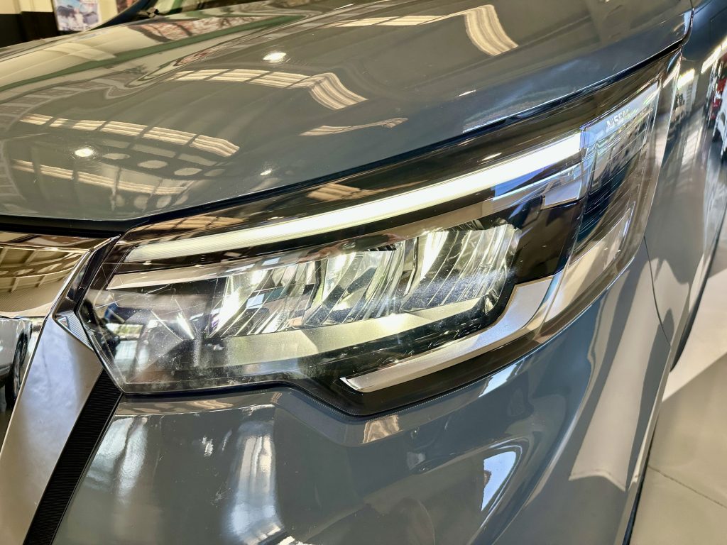 NISSAN PRIMASTAR 2.0dCi 110CV NCONNECTA COMBI9 L2H1 FULL LED + EXTRAS / GRIS PURE - foto 45
