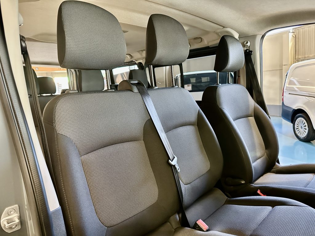 NISSAN PRIMASTAR 2.0dCi 110CV NCONNECTA COMBI9 L2H1 FULL LED + EXTRAS / GRIS PURE - foto 5
