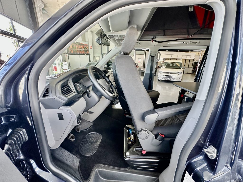 VOLKSWAGEN CARAVELLE T6.1 2.0TDI BMT 150CV M6 ORIGIN «T-BUDDY BY TINKERVAN» PACK VIVIENDA + TECHO SCA 290 / TURISMO - foto 44