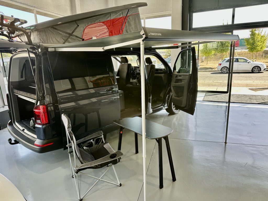 VOLKSWAGEN CARAVELLE T6.1 2.0TDI BMT 150CV M6 ORIGIN «T-BUDDY BY TINKERVAN» PACK VIVIENDA + TECHO SCA 290 / TURISMO - foto 25