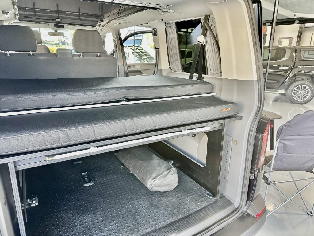 VOLKSWAGEN CARAVELLE T6.1 2.0TDI BMT 150CV M6 ORIGIN «T-BUDDY BY TINKERVAN» PACK VIVIENDA + TECHO SCA 290 / TURISMO - foto 26