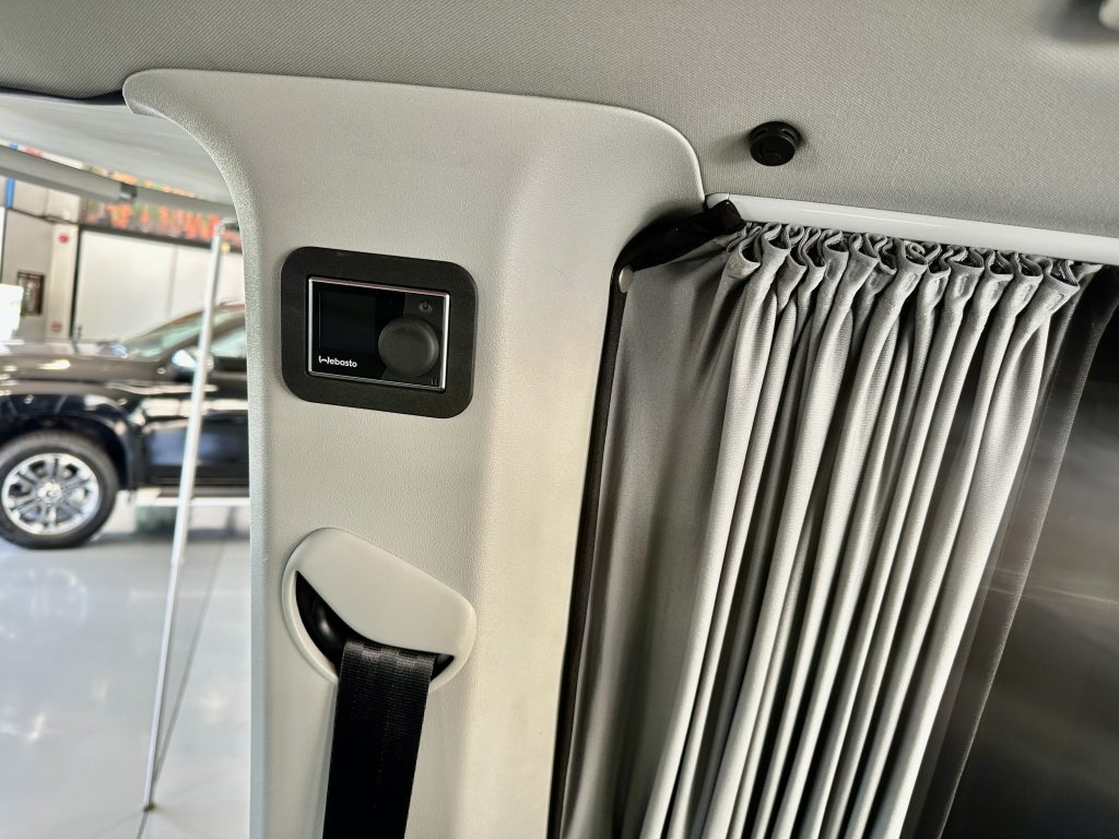 VOLKSWAGEN CARAVELLE T6.1 2.0TDI BMT 150CV M6 ORIGIN «T-BUDDY BY TINKERVAN» PACK VIVIENDA + TECHO SCA 290 / TURISMO - foto 27
