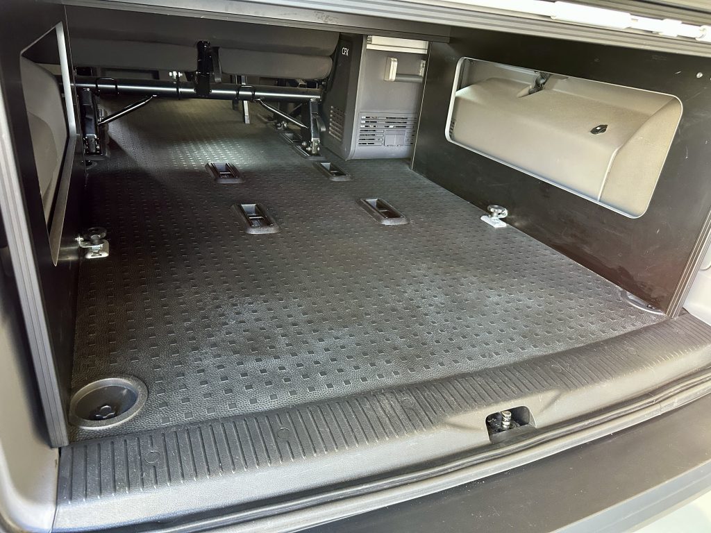 VOLKSWAGEN CARAVELLE T6.1 2.0TDI BMT 150CV M6 ORIGIN «T-BUDDY BY TINKERVAN» PACK VIVIENDA + TECHO SCA 290 / TURISMO - foto 1