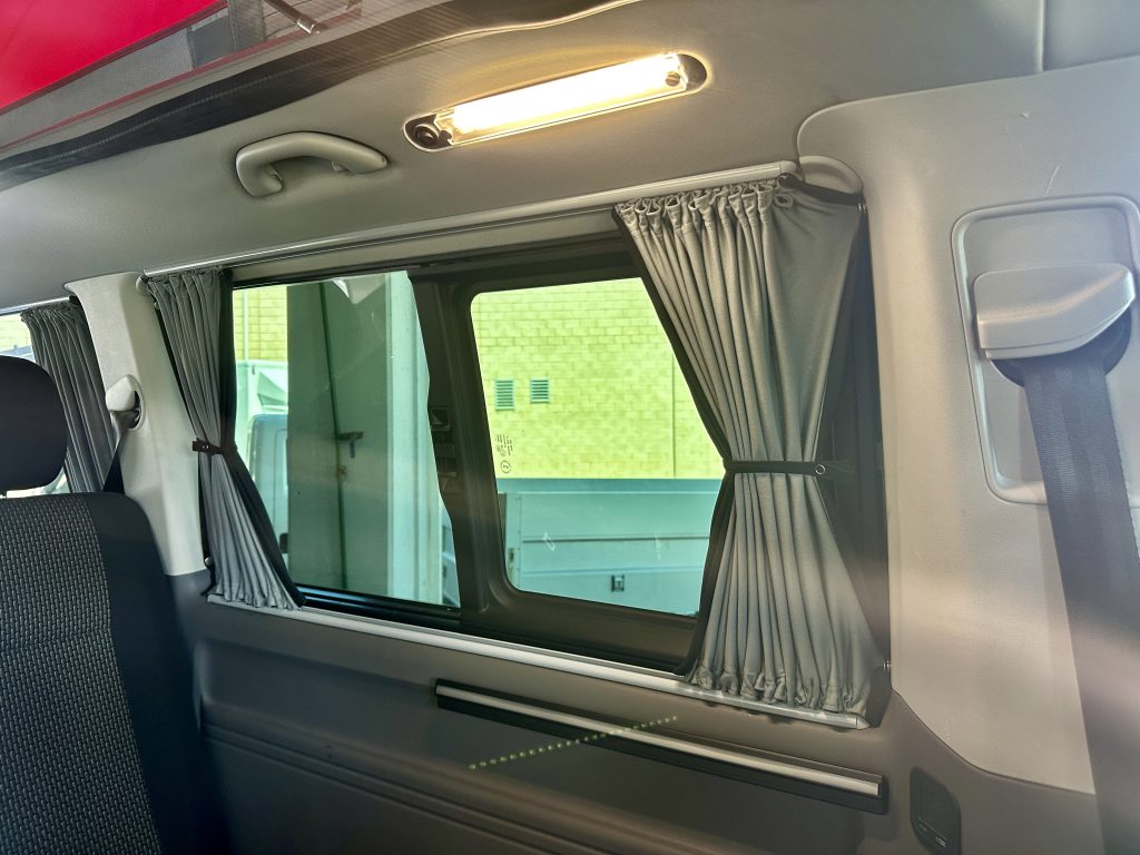 VOLKSWAGEN CARAVELLE T6.1 2.0TDI BMT 150CV M6 ORIGIN «T-BUDDY BY TINKERVAN» PACK VIVIENDA + TECHO SCA 290 / TURISMO - foto 18