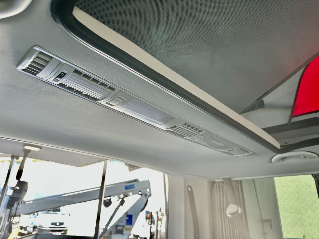 VOLKSWAGEN CARAVELLE T6.1 2.0TDI BMT 150CV M6 ORIGIN «T-BUDDY BY TINKERVAN» PACK VIVIENDA + TECHO SCA 290 / TURISMO - foto 19