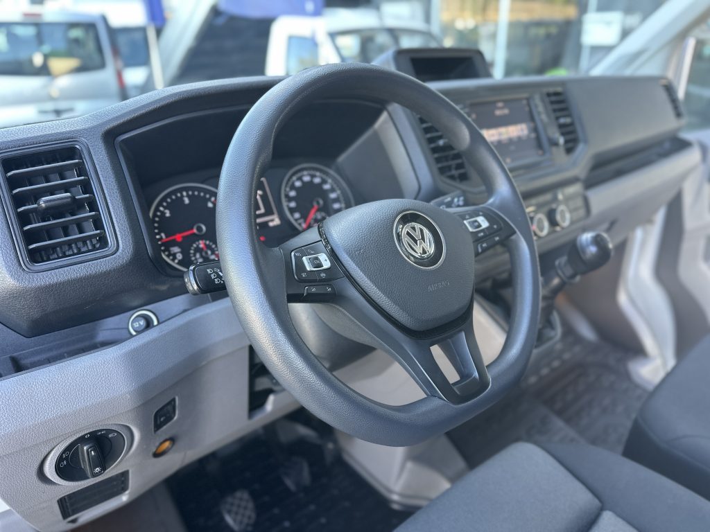 VW CRAFTER 2.0TDI BMT 122CV L4 RWD BOX 35 D. RDA. C/C PAQUETERO 22M CUB 4,30 + PLATAFORMA ZEPRO / CARGA UTIL 505 KG - foto 31