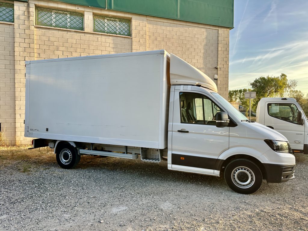 VW CRAFTER 2.0TDI BMT 140CV L4 FWD BOX 35RS C/C PAQUETERO 22M CUB 4,30×2,30 / CARGA UTIL 795 KG - foto 8