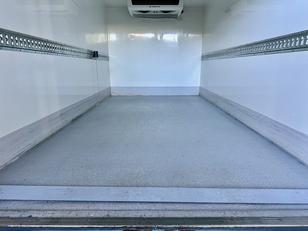 MERCEDES BENZ SPRINTER 314CDI 2.2CDI BlueTEC 140CV M6 FWD C/C ISOTERMO + FRIO TK 0 MANTENIM. / 3.500KG - foto 31