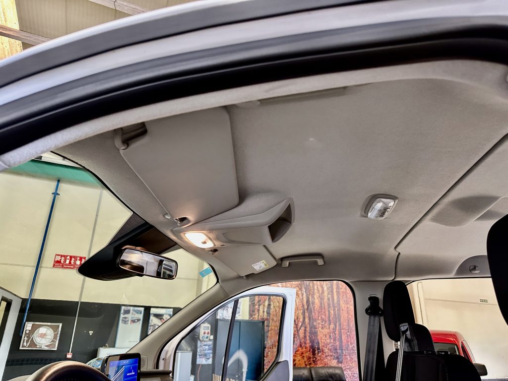 FORD TRANSIT CUSTOM 2.0TDCI ECOBLUE 105CV TREND L1 CORTA + DOBLE PTA. LAT. + EXTRAS / M1 TURISMO - foto 18