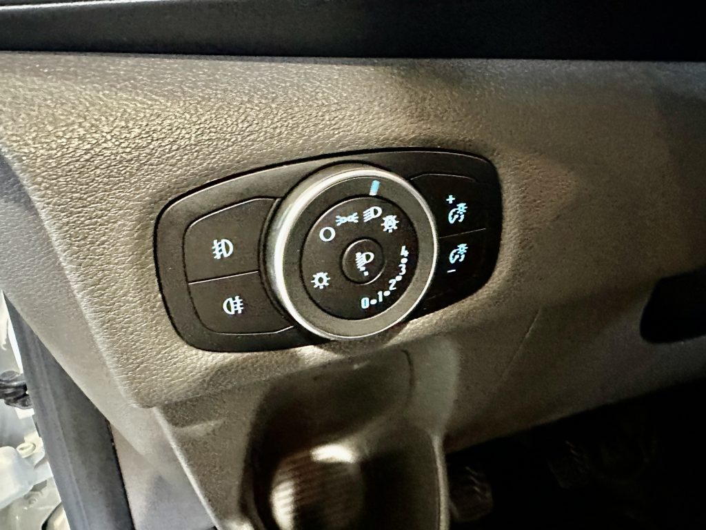 FORD TRANSIT CUSTOM 2.0TDCI ECOBLUE 105CV TREND L1 CORTA + DOBLE PTA. LAT. + EXTRAS / M1 TURISMO - foto 20