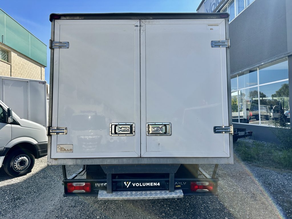 IVECO DAILY 70C15 3.0D 145CV 6V 3.750 D. EJES CAJA TAUTLINER 4,20×2,30 19,3m3/ 7.000 KG - foto 14