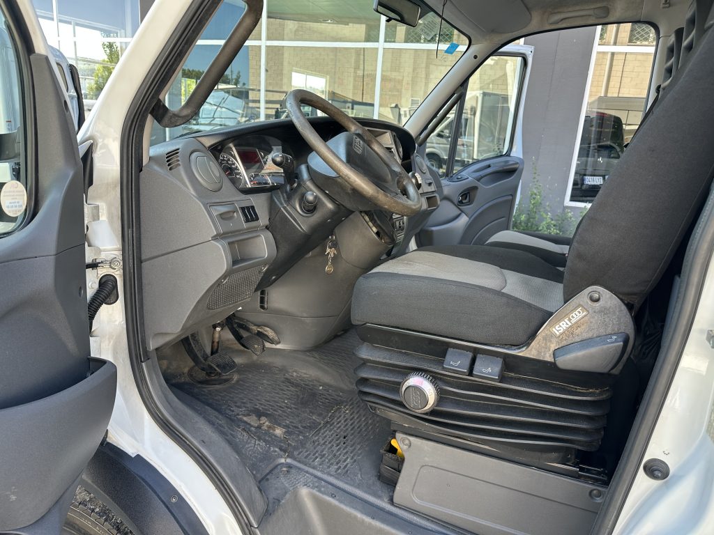 IVECO DAILY 70C15 3.0D 145CV 6V 3.750 D. EJES CAJA TAUTLINER 4,20×2,30 19,3m3/ 7.000 KG - foto 20