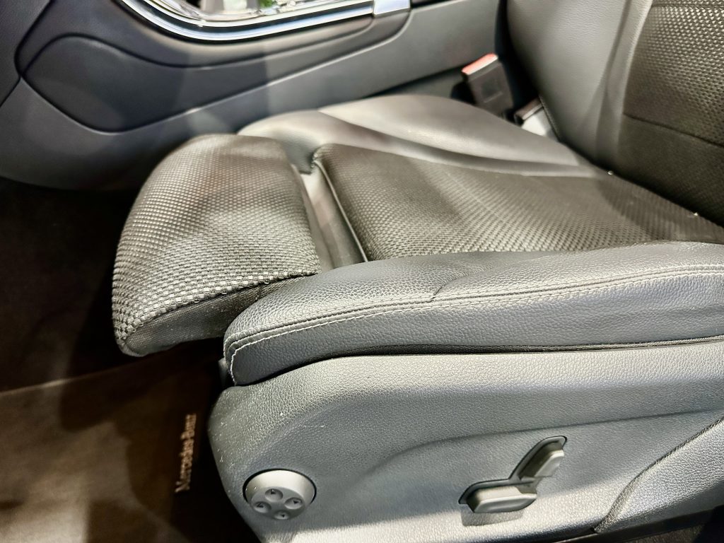 MERCEDES BENZ GLC 200CDI 165CV 4MATIC 9GTRONIC 5PL + EXTRAS / BEIGE M - foto 19