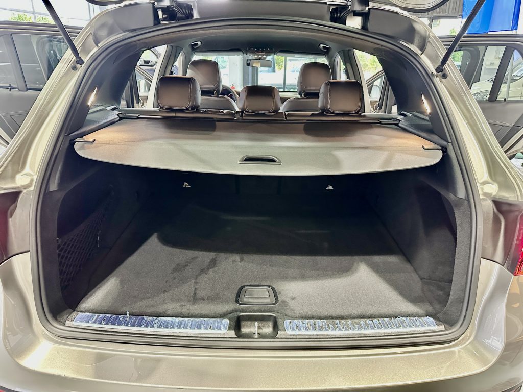 MERCEDES BENZ GLC 200CDI 165CV 4MATIC 9GTRONIC 5PL + EXTRAS / BEIGE M - foto 25