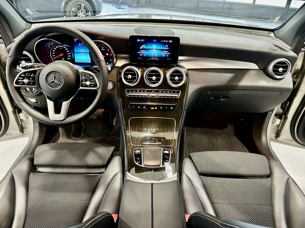 MERCEDES BENZ GLC 200CDI 165CV 4MATIC 9GTRONIC 5PL + EXTRAS / BEIGE M - foto 30