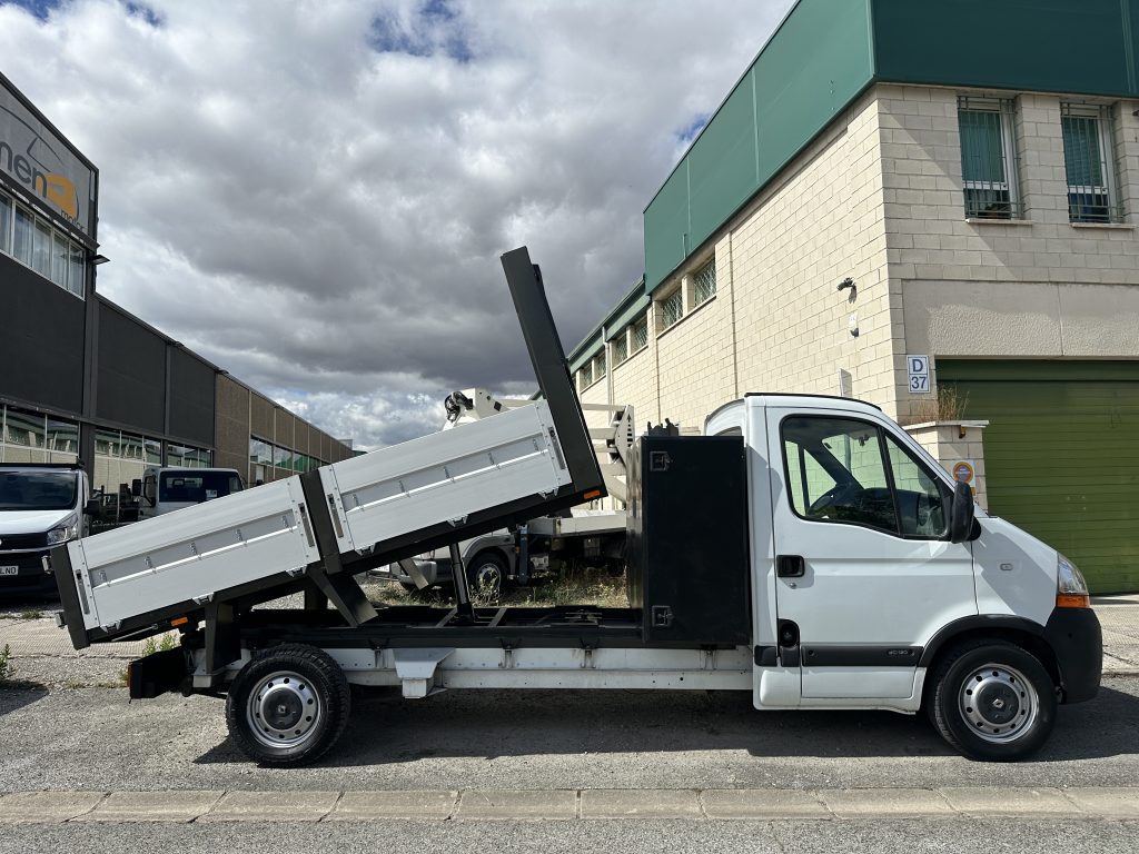 RENAULT MASTER 2.3DCI 120CV 6 VEL. FWD CH/CB L4 RUEDA SIMPLE 3.500 KG BASCULANTE + CAJON / CARGA UTIL 1.065 KG - foto 6