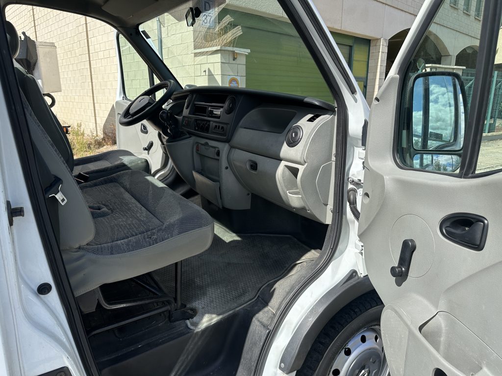 RENAULT MASTER 2.3DCI 120CV 6 VEL. FWD CH/CB L4 RUEDA SIMPLE 3.500 KG BASCULANTE + CAJON / CARGA UTIL 1.065 KG - foto 14
