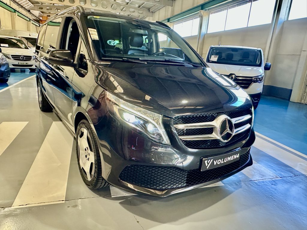 MB V220d 163CV 9GTRONIC LARGA SEMINUEVO PAQ EXCLUSIVE 7 PL CUERO + EXTRAS / TURISMO - foto 3