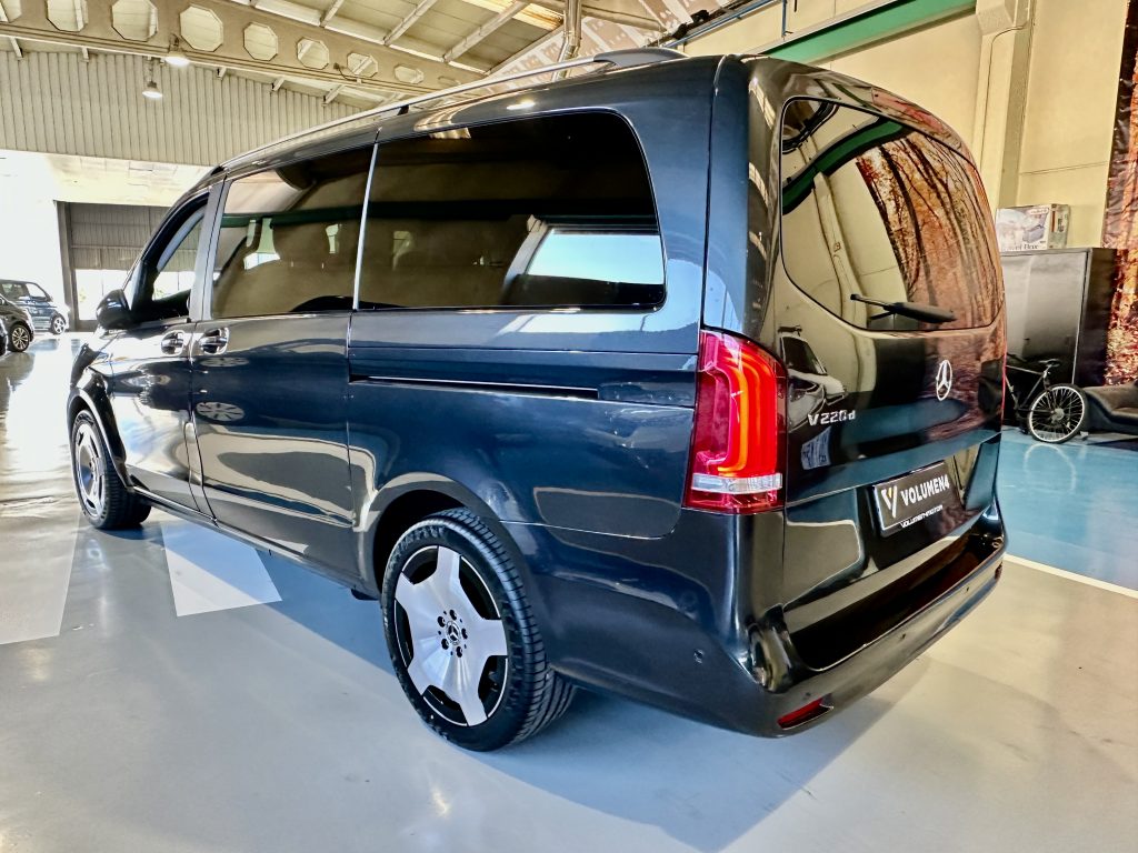 MB V220d 163CV 9GTRONIC LARGA SEMINUEVO PAQ EXCLUSIVE 7 PL CUERO + EXTRAS / TURISMO - foto 7