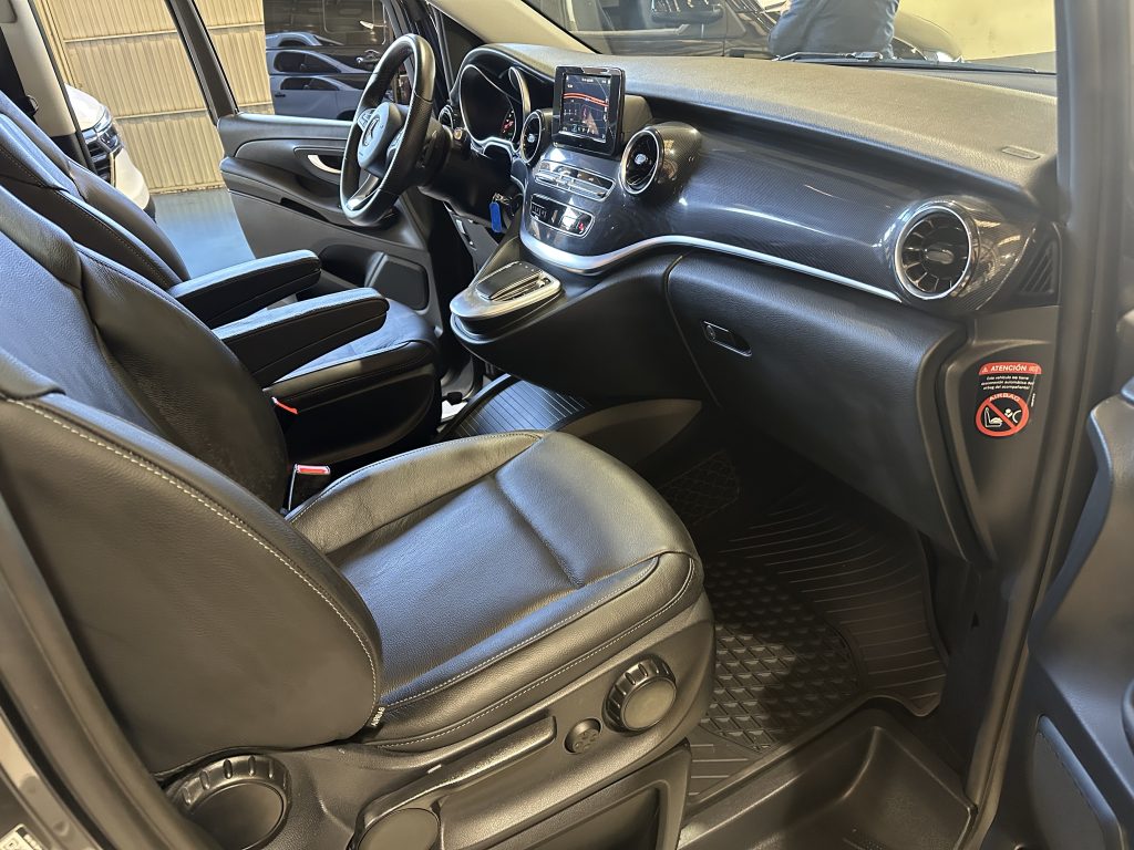 MB V220d 163CV 9GTRONIC LARGA SEMINUEVO PAQ EXCLUSIVE 7 PL CUERO + EXTRAS / TURISMO - foto 14