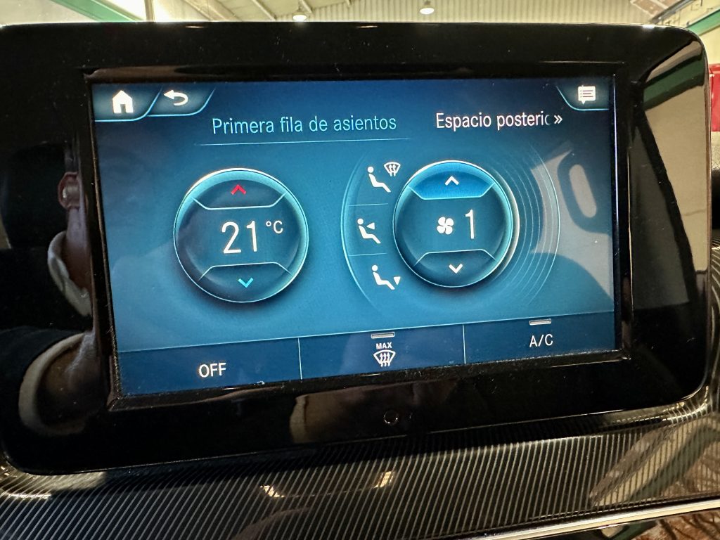 MB V220d 163CV 9GTRONIC LARGA SEMINUEVO PAQ EXCLUSIVE 7 PL CUERO + EXTRAS / TURISMO - foto 43