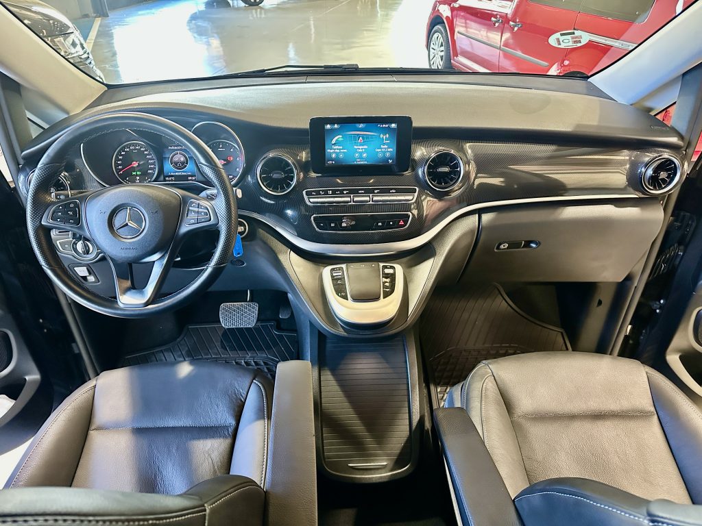 MB V220d 163CV 9GTRONIC LARGA SEMINUEVO PAQ EXCLUSIVE 7 PL CUERO + EXTRAS / TURISMO - foto 48
