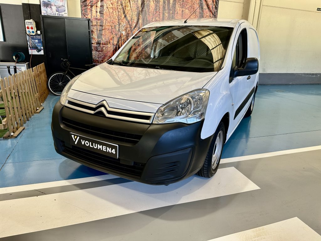 CITROEN BERLINGO 1.6BLUEHDi 100CV FURGON CONFORT L1 PTA LATERAL + EXTRAS - foto 2
