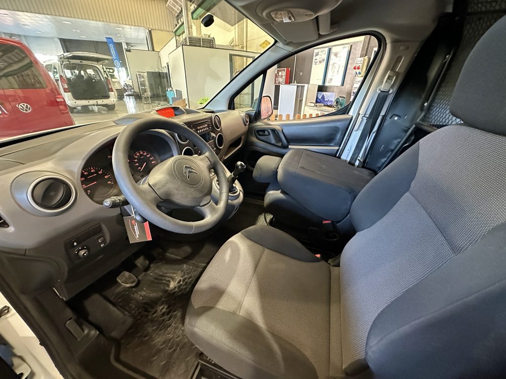 CITROEN BERLINGO 1.6BLUEHDi 100CV FURGON CONFORT L1 PTA LATERAL + EXTRAS - foto 9