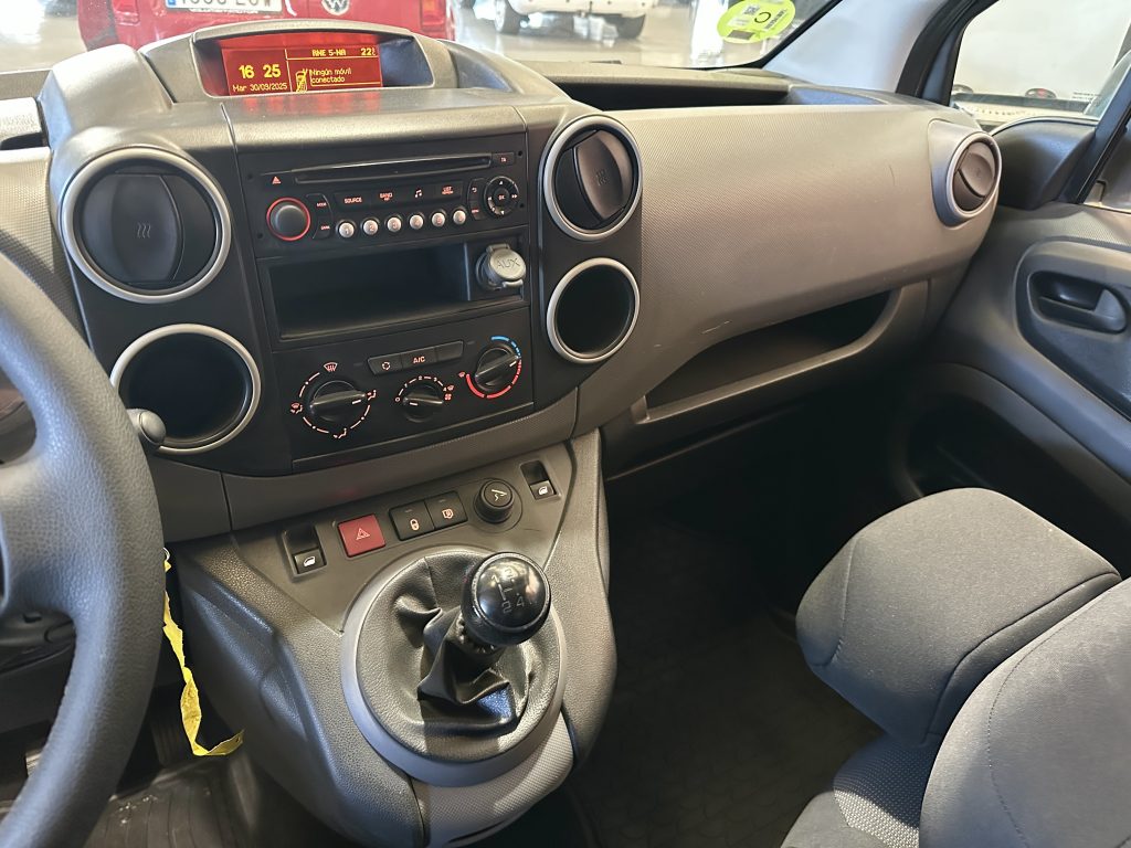 CITROEN BERLINGO 1.6BLUEHDi 100CV FURGON CONFORT L1 PTA LATERAL + EXTRAS - foto 13