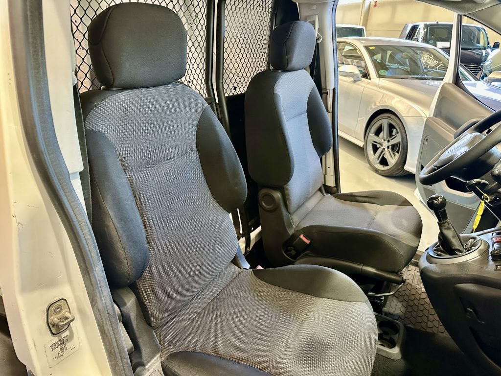 CITROEN BERLINGO 1.6BLUEHDi 100CV FURGON CONFORT L1 PTA LATERAL + EXTRAS - foto 25