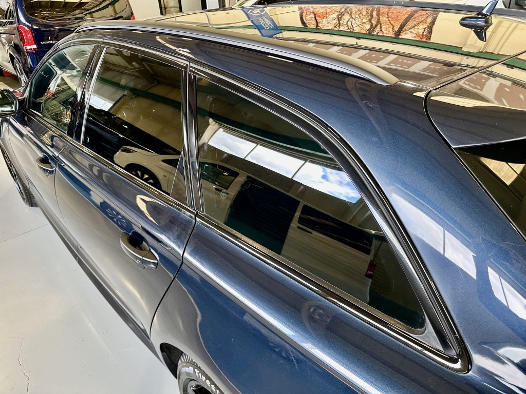 AUDI A6 2.0TDI ULTRA 190CV STRONIC-7 AVANT SLINE + TECHO FULL EQUIPE / AZUL FIRMAMENTO - foto 33