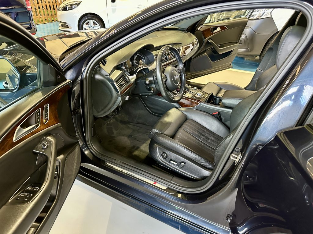 AUDI A6 2.0TDI ULTRA 190CV STRONIC-7 AVANT SLINE + TECHO FULL EQUIPE / AZUL FIRMAMENTO - foto 26