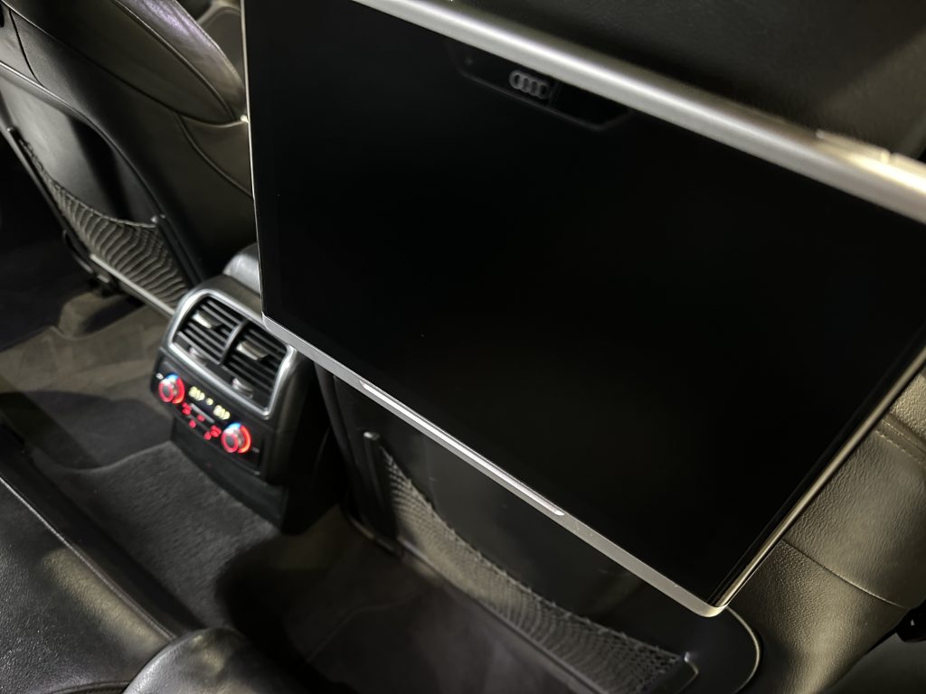 AUDI A6 2.0TDI ULTRA 190CV STRONIC-7 AVANT SLINE + TECHO FULL EQUIPE / AZUL FIRMAMENTO - foto 48