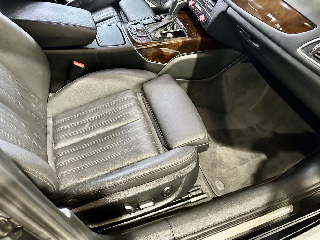 AUDI A6 2.0TDI ULTRA 190CV STRONIC-7 AVANT SLINE + TECHO FULL EQUIPE / AZUL FIRMAMENTO - foto 53