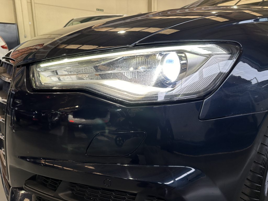 AUDI A6 2.0TDI ULTRA 190CV STRONIC-7 AVANT SLINE + TECHO FULL EQUIPE / AZUL FIRMAMENTO - foto 54