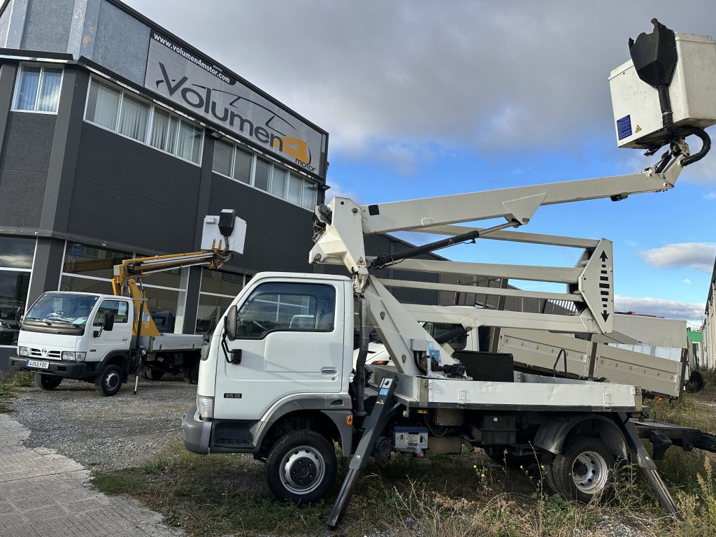NISSAN CABSTAR 3.0D 35.110/3 CHASIS LARGO CESTA TELESCOPICA MARCA MOVEX P150TL /  15.3M - foto 3
