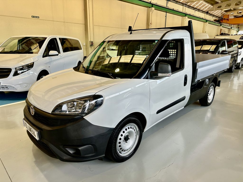 FIAT DOBLO 1.6 MTJ 105CV WORK UP MAXI 3 PL. PICKUP + EXTRAS / CARGA UT. 930KG - foto 3