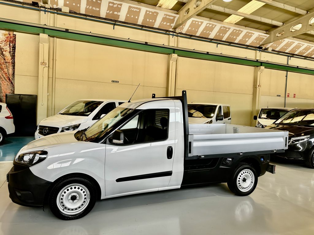 FIAT DOBLO 1.6 MTJ 105CV WORK UP MAXI 3 PL. PICKUP + EXTRAS / CARGA UT. 930KG - foto 4
