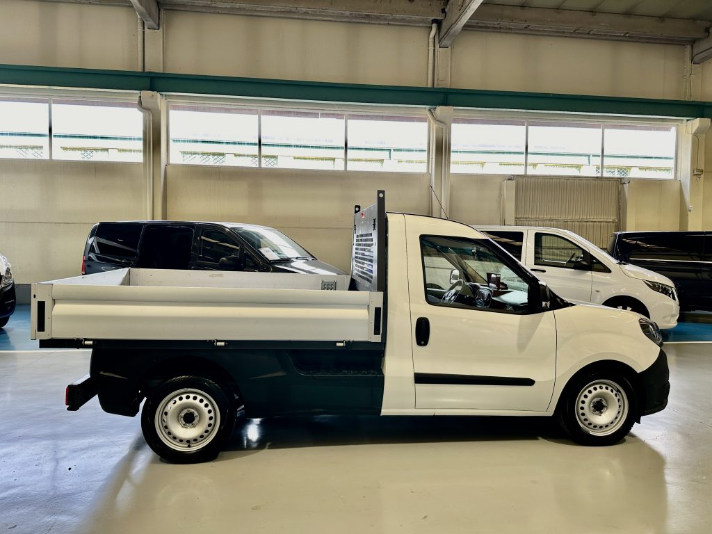 FIAT DOBLO 1.6 MTJ 105CV WORK UP MAXI 3 PL. PICKUP + EXTRAS / CARGA UT. 930KG - foto 11