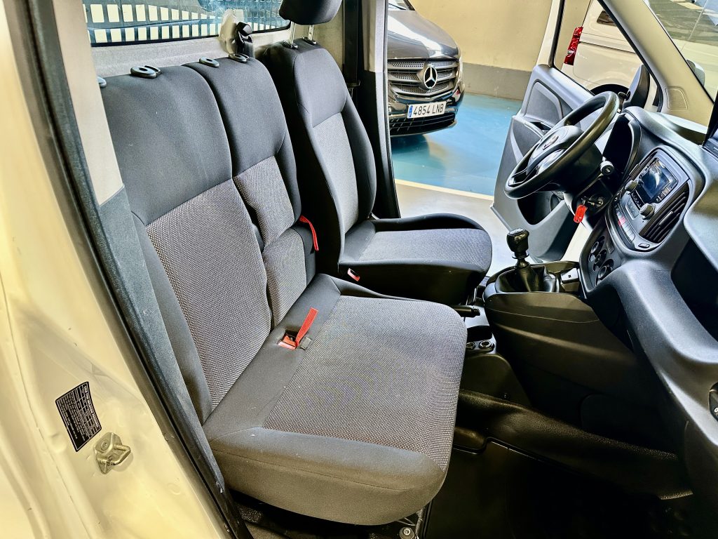 FIAT DOBLO 1.6 MTJ 105CV WORK UP MAXI 3 PL. PICKUP + EXTRAS / CARGA UT. 930KG - foto 38