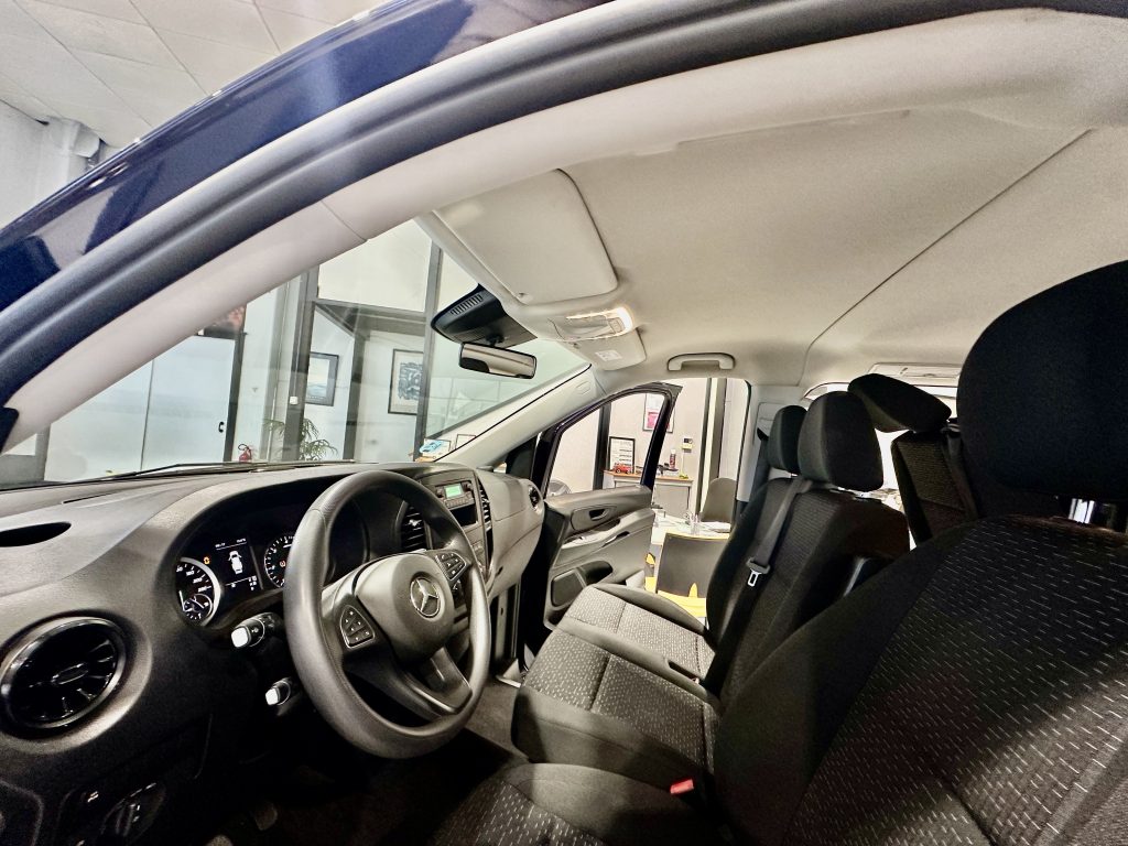 MERCEDES BENZ VITO 116CDI 163CV TOURER PRO 9GTRONIC 9PL. RWD + DOB. PUERTA + LED + PACK SELECT / TURISMO - foto 32