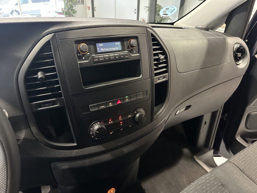 MERCEDES BENZ VITO 116CDI 163CV TOURER PRO 9GTRONIC 9PL. RWD + DOB. PUERTA + LED + PACK SELECT / TURISMO - foto 19