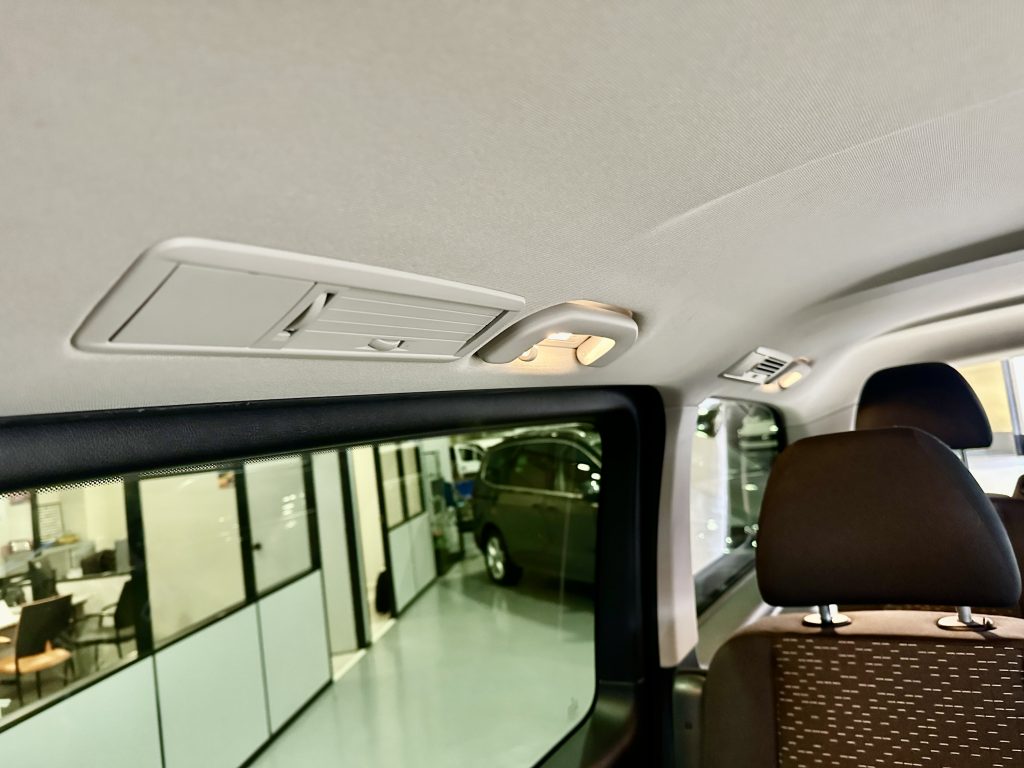 MERCEDES BENZ VITO 116CDI 163CV TOURER PRO 9GTRONIC 9PL. RWD + DOB. PUERTA + LED + PACK SELECT / TURISMO - foto 3