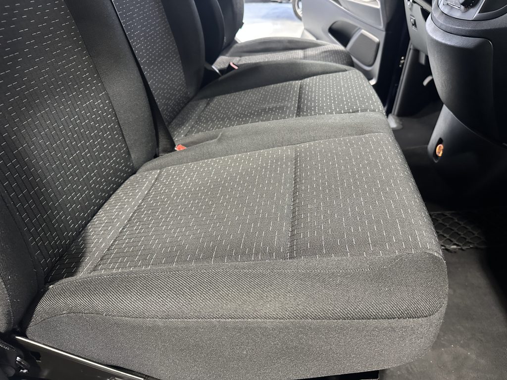 MERCEDES BENZ VITO 116CDI 163CV TOURER PRO 9GTRONIC 9PL. RWD + DOB. PUERTA + LED + PACK SELECT / TURISMO - foto 4