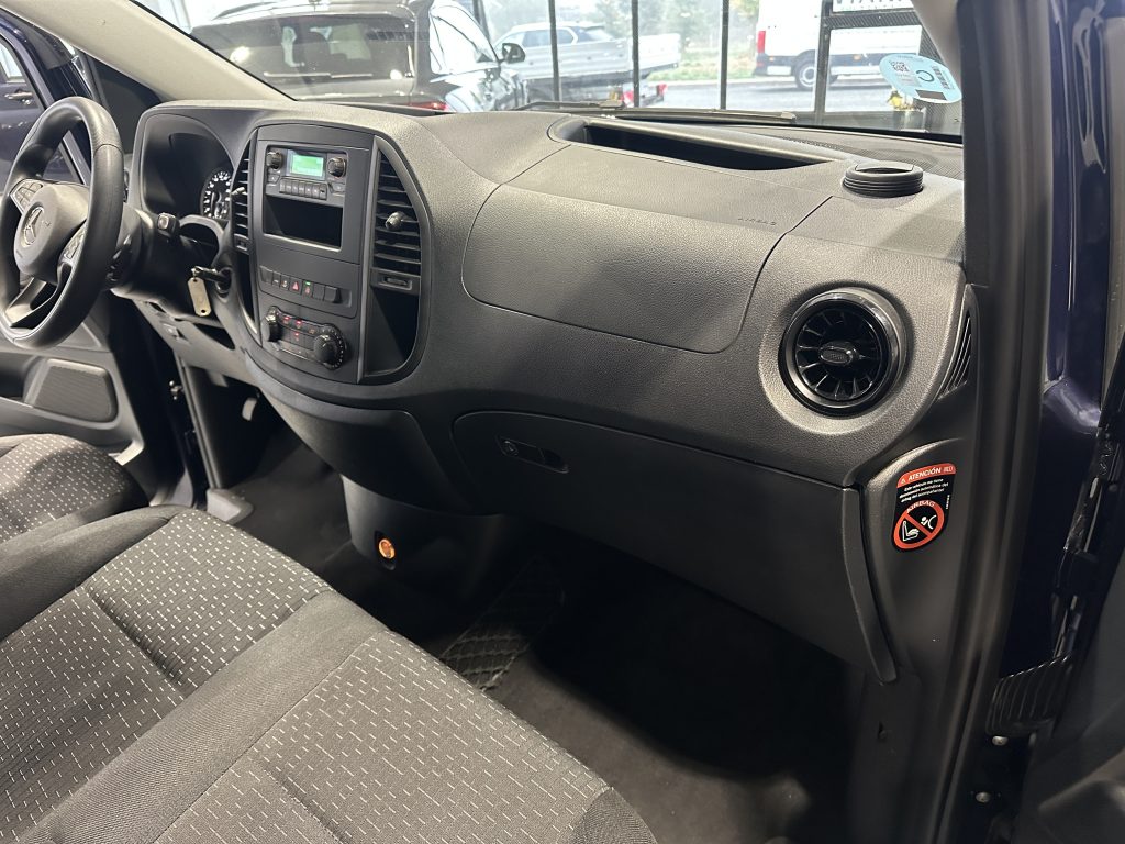 MERCEDES BENZ VITO 116CDI 163CV TOURER PRO 9GTRONIC 9PL. RWD + DOB. PUERTA + LED + PACK SELECT / TURISMO - foto 5
