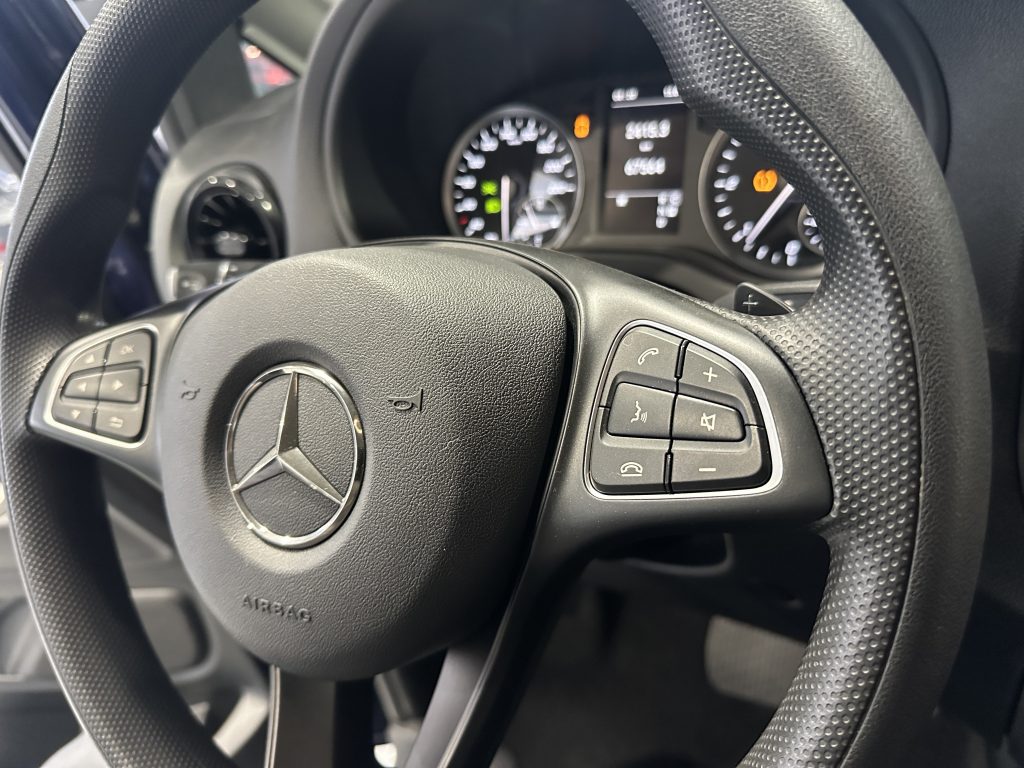 MERCEDES BENZ VITO 116CDI 163CV TOURER PRO 9GTRONIC 9PL. RWD + DOB. PUERTA + LED + PACK SELECT / TURISMO - foto 6