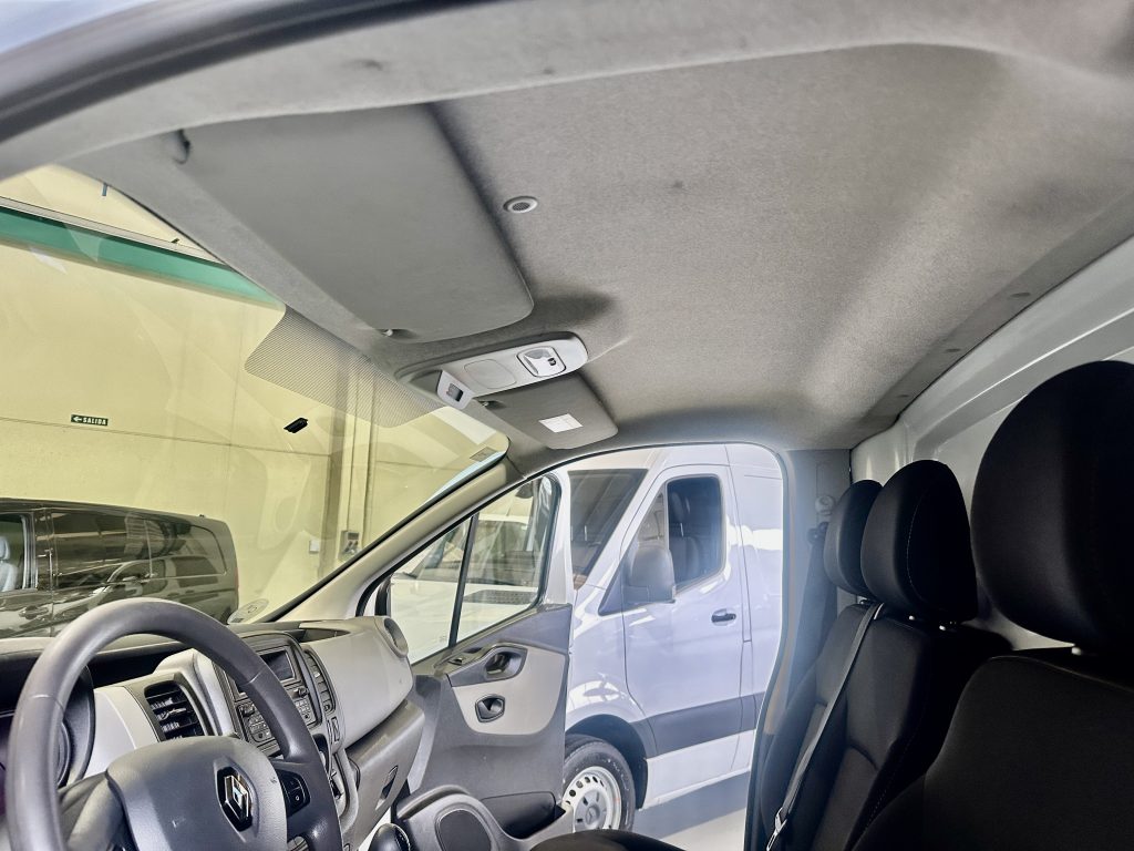 RENAULT TRAFFIC 1.6BLUEDCI 120CV FURGON L1H1 ENERGY FWD 2.7T / CARGA UTIL 1.150 KG - foto 22