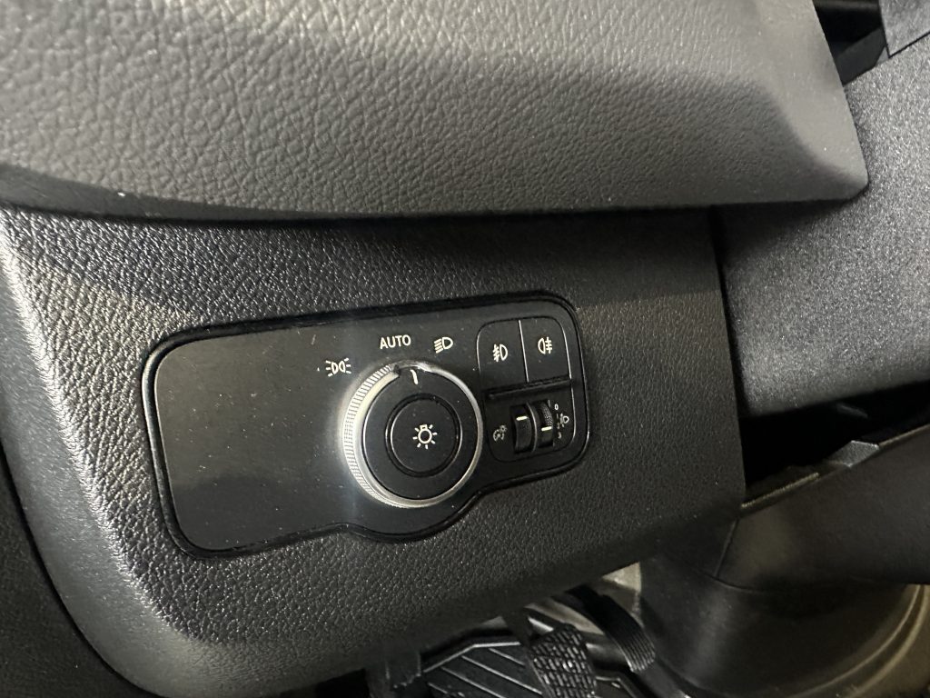 MERCEDES BENZ SPRINTER 314CDI 2.2CDI 143CV FWD FG MEDIO TECHO ELEV 11.3m PANEL + EXTRAS / 3.500 KG - foto 27